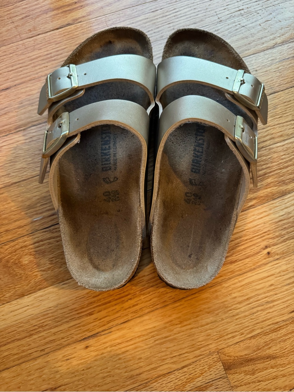 Birkenstock Arizona Sandal in Metallic Gold and Black Sole - Picture 10 of 15